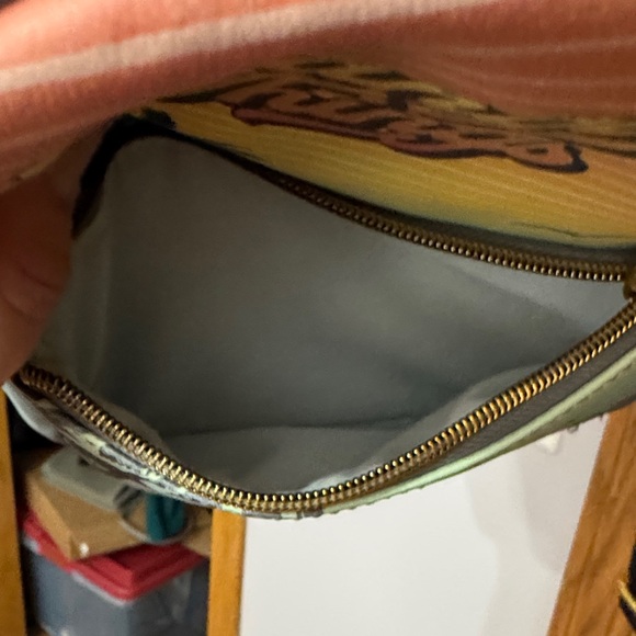 Stranger things mini backpack - Picture 9 of 9